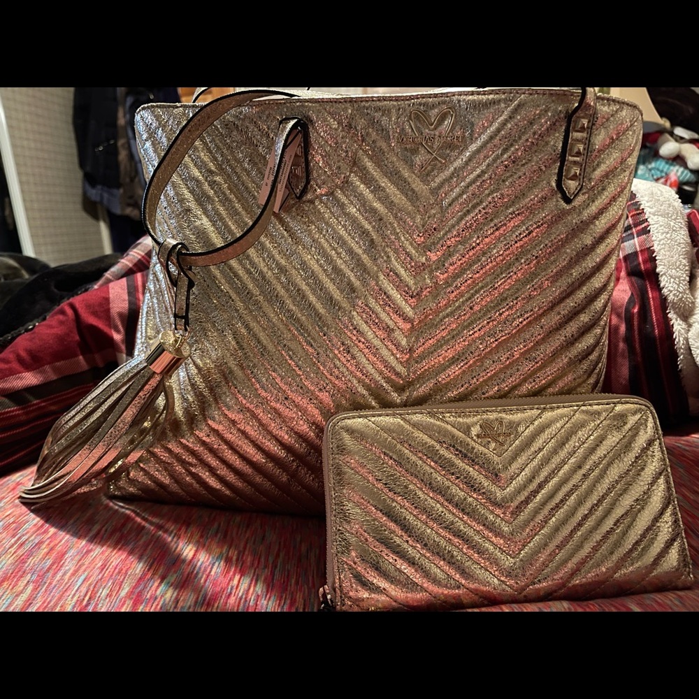 New Victoria secret tote and wallet